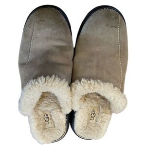 UGG Australia Women’s Suede Shearling Slip-On Slippers Size 8 Chestnut Tan Clogs
